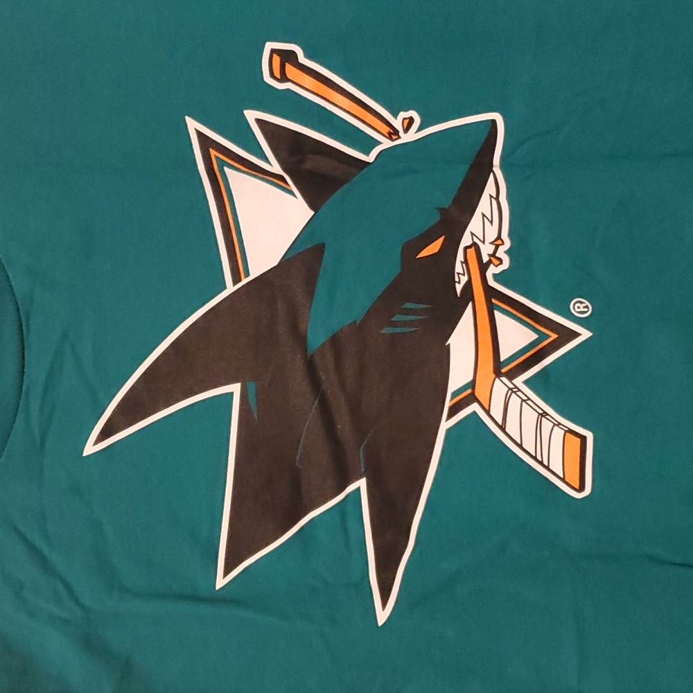 NWOT SJ Sharks tee